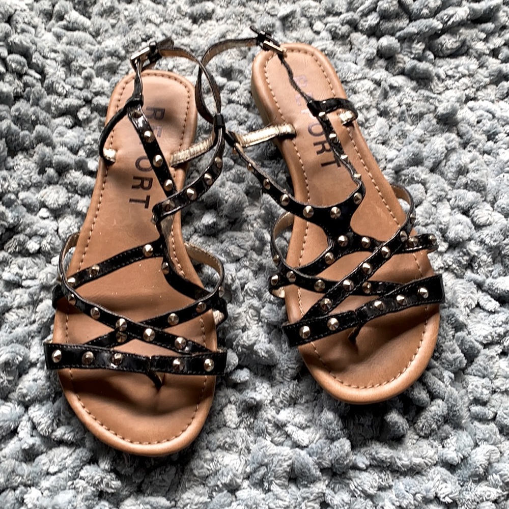 Report black silver stud sandals sz 6